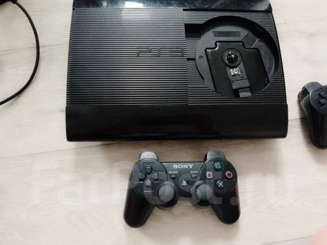 Sony PlayStation 3 Slim ����