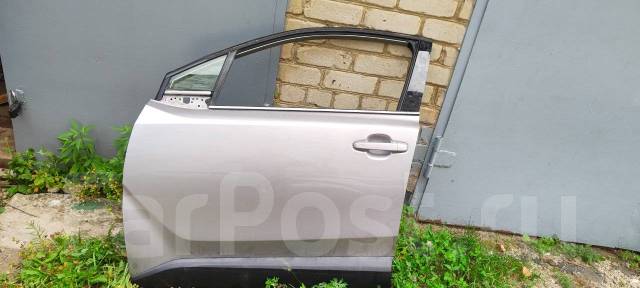 Продам левую переднюю дверь Тойота CHR купить во Владивостоке по цене ...