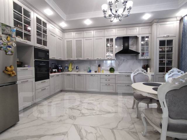 Новый коттедж с ремонтом, мебелью и техникой, автобаза, улица ...