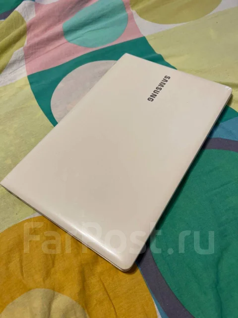 Samsung ATIV Book 2 270E5E. ��� 4 ��, WiFi: 1, Bluetooth: 1 ����