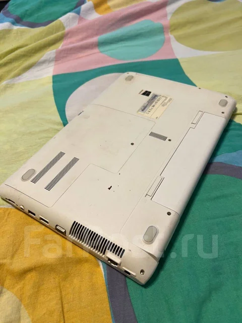 Samsung ATIV Book 2 270E5E. ��� 4 ��, WiFi: 1, Bluetooth: 1 ����