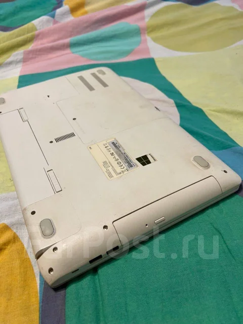 Samsung ATIV Book 2 270E5E. ��� 4 ��, WiFi: 1, Bluetooth: 1 ����