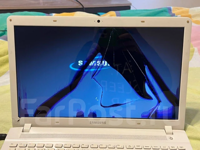 Samsung ATIV Book 2 270E5E. ��� 4 ��, WiFi: 1, Bluetooth: 1 ����