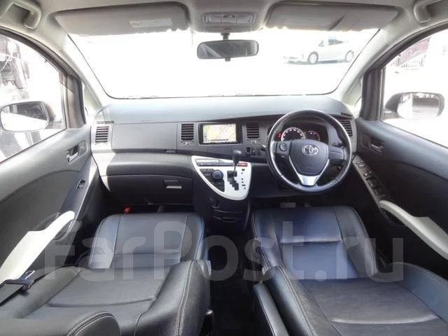 Toyota Isis. �������, ��������, 1.8 (143��.�.), ������, 68 000����. ��, �/�. ��� ����� �� ������������ ����