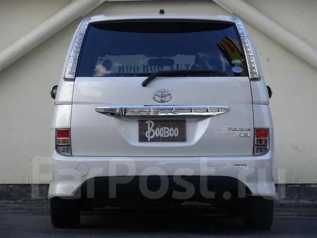 Toyota Isis. �������, ��������, 1.8 (143��.�.), ������, 68 000����. ��, �/�. ��� ����� �� ������������ ����