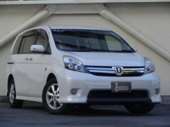 Toyota Isis. �������, ��������, 1.8 (143��.�.), ������, 68 000����. ��, �/�. ��� ����� �� ������������ ����