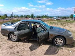 Nissan Skyline. �������, ������, 2.5 (147��.�.), ������ ����