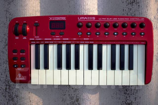 Миди клавиатура Behringer UMA25S, б/у, в наличии. Цена: 5 550₽ во ...