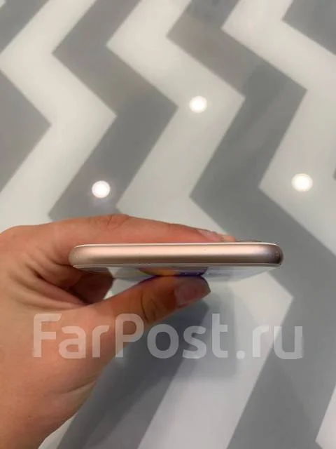Apple iPhone 7. �/�, 128 ��, �������, 3G, 4G LTE ����