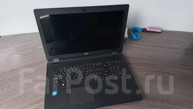 Acer Aspire ES1-731. 17", 1,6����, ��� 4 ��, ���� 500���, WiFi: 1, ����������� �� 1��. ����