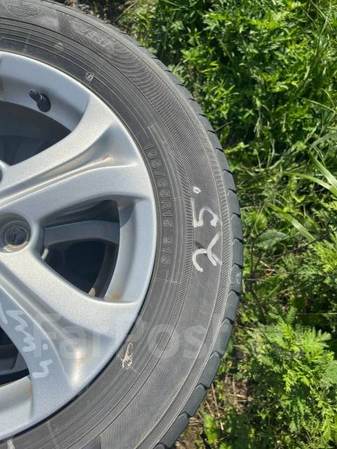 Продам колеса Yokohama 195/65 R15, 15", 1 шт, 195 мм, 65 %, радиальный ...