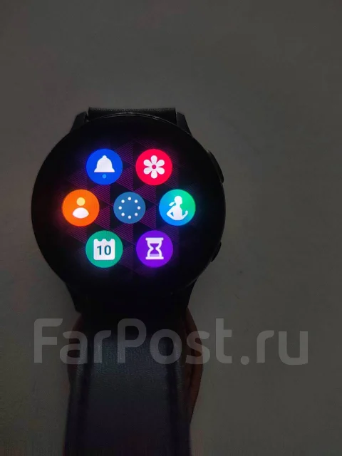 Samsung Galaxy Watch Active2. GPS, NFC, IP67, IP68 ����