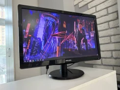 Philips. 22" ����
