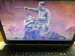 Acer Aspire ES1. 17.3", 2,0����, ��� 4 ��, ���� 500���, WiFi, Bluetooth, ����������� �� 3��. ����