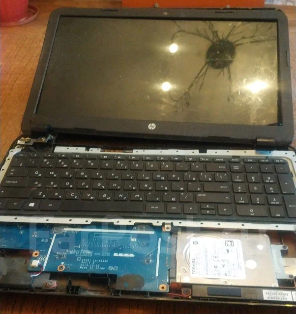 HP 15s-eq1308ur. ��� 256 �� � ������, ���� 500���, WiFi: 1, Bluetooth: 1 ����
