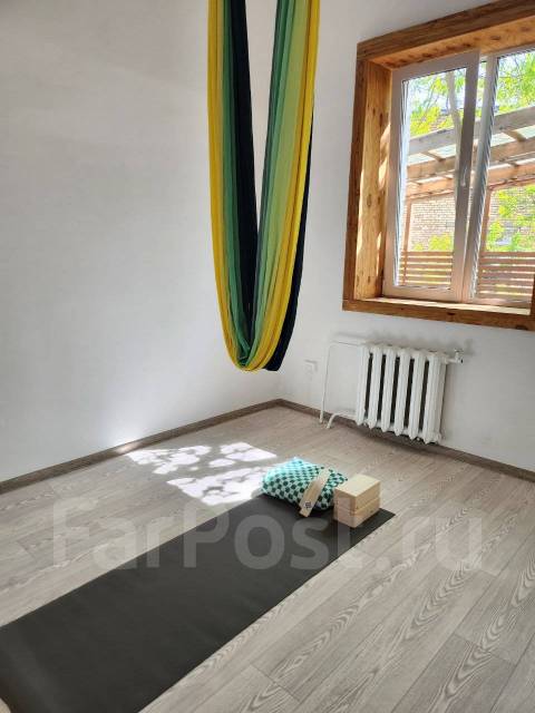 Тренер по йоге и аэройоге, работа в Пространство. Студия йоги и ...