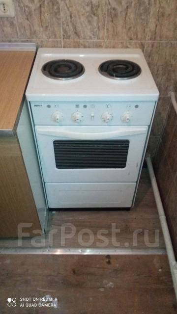 Электроплита с духовкой, б/у, в наличии. Цена: 3 500₽ во Владивостоке