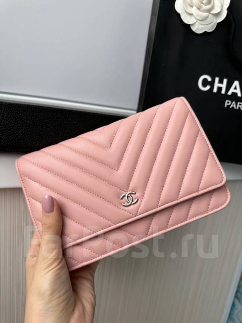 Женские квадратные сумки Chanel