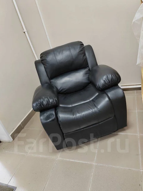 Продам кресло -реклайнер, чёрный, 93,0 см, 102,0 см, 92,0 см, б/у, в ...