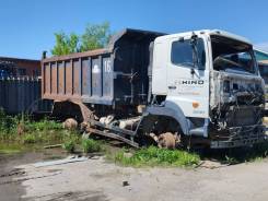 Hino 700 