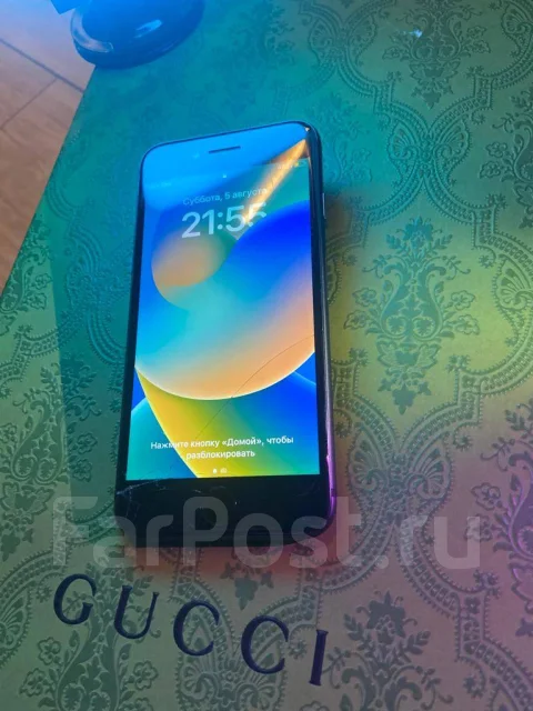 Apple iPhone 8. �/�, 64 ��, ������, 4G LTE, NFC ����