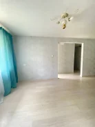 2-���������, ����� ������� 3. 5 �����, ���������, 44���.��., 1/5 ���� ����
