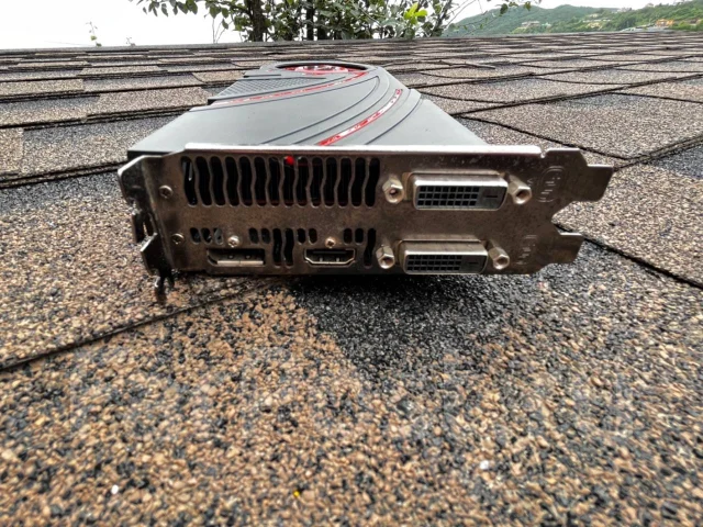 Radeon R9 290 ����