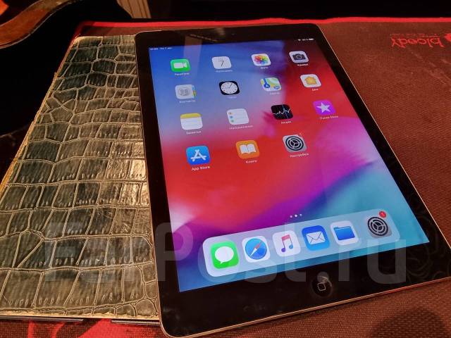 Продам планшет Apple iPad Air (В Идеале) A1475 (с SIM картой), 9.7 ...