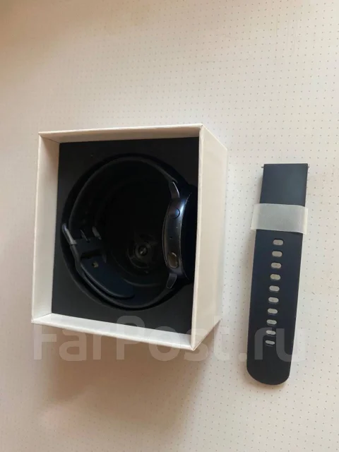 Samsung Galaxy Watch Active2 ����