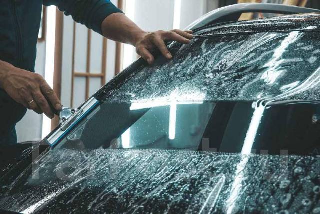 Как снять бронепленку с лобового стекла автомобиля
