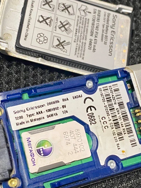 Sony Ericsson T230. �/� ����