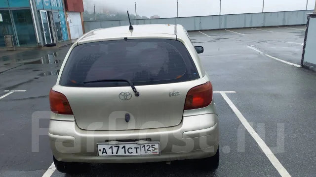 Toyota Vitz. �������, ��������, 1.0 (70��.�.), ������, 213 000����. �� ����