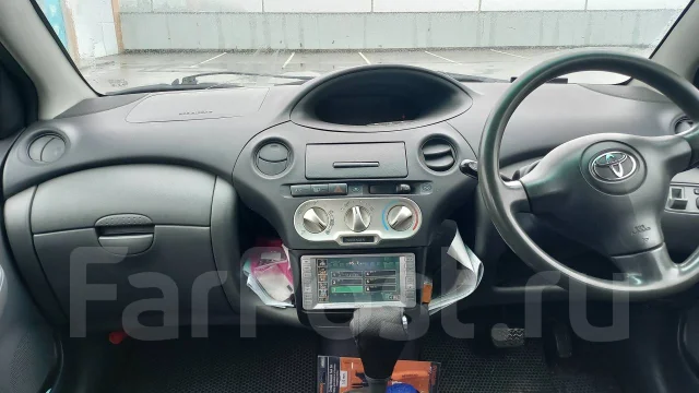 Toyota Vitz. �������, ��������, 1.0 (70��.�.), ������, 213 000����. �� ����