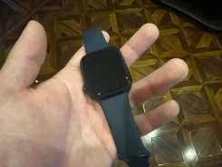 Apple Watch Series 8 ����