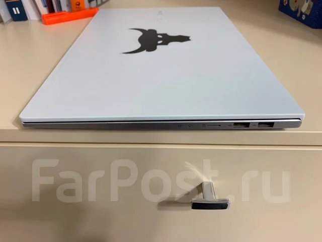 Asus VivoBook S. 15.6", 2����, ��� 16 ��, ���� 512���, WiFi: 1, Bluetooth: 1, ����������� �� 12��. ����