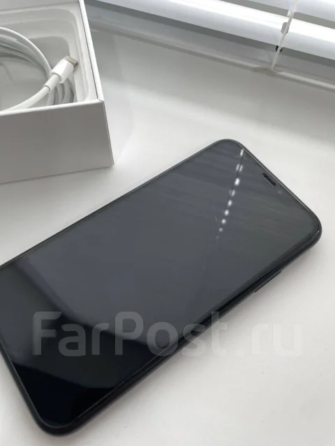 Apple iPhone Xr. �/�, 64 ��, ������, 3G, 4G LTE, NFC ����