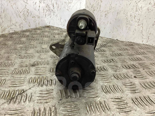 ������� Volkswagen Golf 1999 0001121006 0001121006 ����