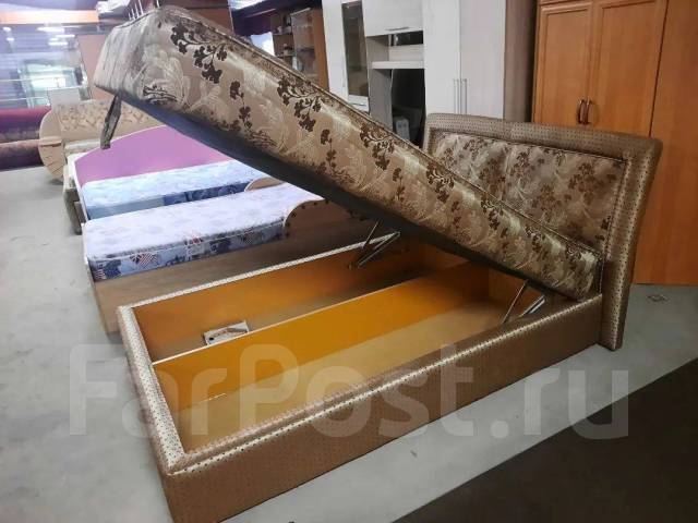 К продаже кровать с матрасом, б/у, в наличии в Находке