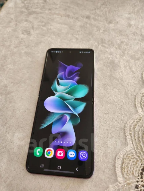Samsung Galaxy Z Flip3 5G. �����, 256 ��, ����������, ������, 3G, 4G LTE, 5G, ����������, NFC ����
