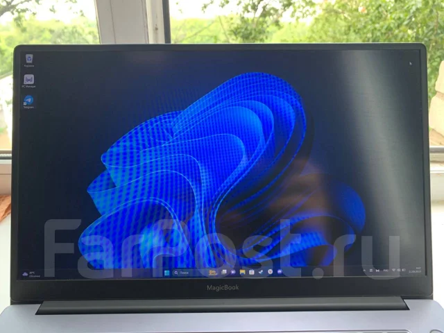 Honor MagicBook 15. 15.6", ��� 8 ��, ���� 256���, WiFi: 1, Bluetooth: 1 ����