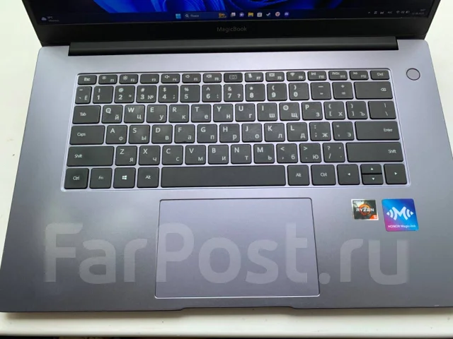 Honor MagicBook 15. 15.6", ��� 8 ��, ���� 256���, WiFi: 1, Bluetooth: 1 ����