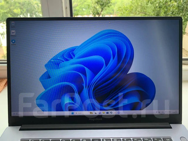 Honor MagicBook 15. 15.6", ��� 8 ��, ���� 256���, WiFi: 1, Bluetooth: 1 ����
