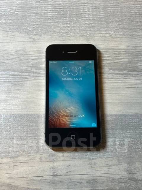 Apple iPhone 4s 8GB 8