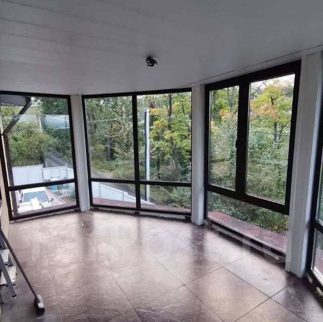 Балкон под ключ, отделка балконов и лоджий во Владивостоке