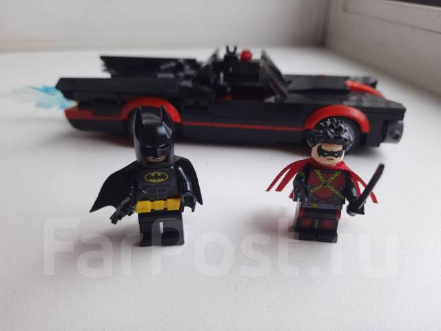 Бэтмобиль Лего LEGO с 2 минифигурками Робин и Бэтмен оригинал, б/у, в ...