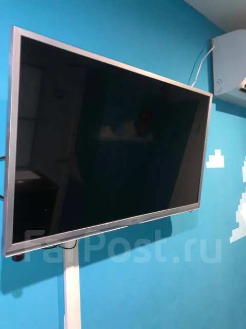 DEXP H32B7000C. LED ����