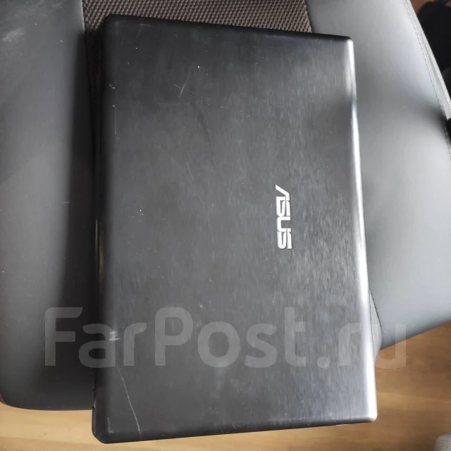 Asus X55VD. 15.6", 2,4����, ��� 4 ��, ���� 320���, WiFi: 1, Bluetooth: 1, ����������� �� 1��. ����