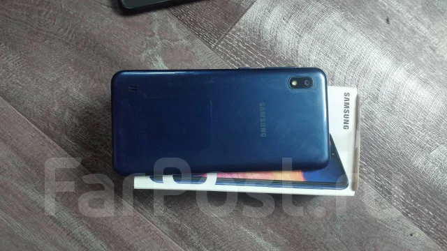 Samsung Galaxy A10. �/�, 32 ��, �����, 4G LTE ����