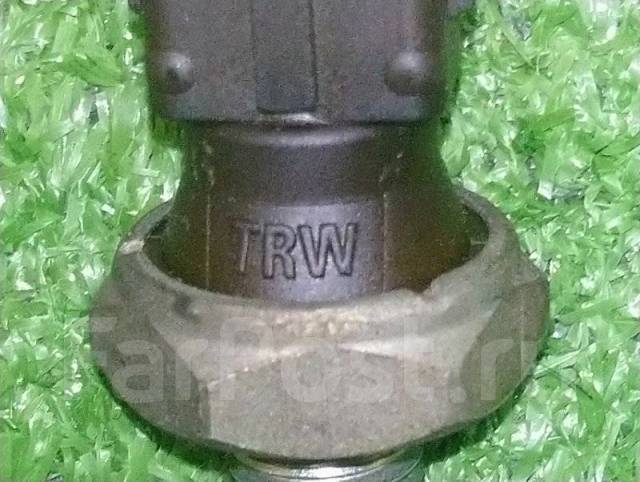 Датчик давления масла ДВС Land Rover Freelander 2005 NUC100280L L314 ...