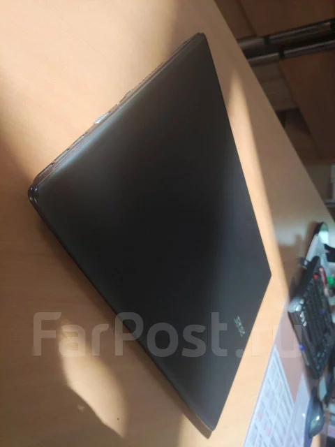 Acer Aspire E5-575G. 15.6", 4����, ��� 8 ��, ���� 512���, WiFi: 1, Bluetooth: 1, ����������� �� 8��. ����